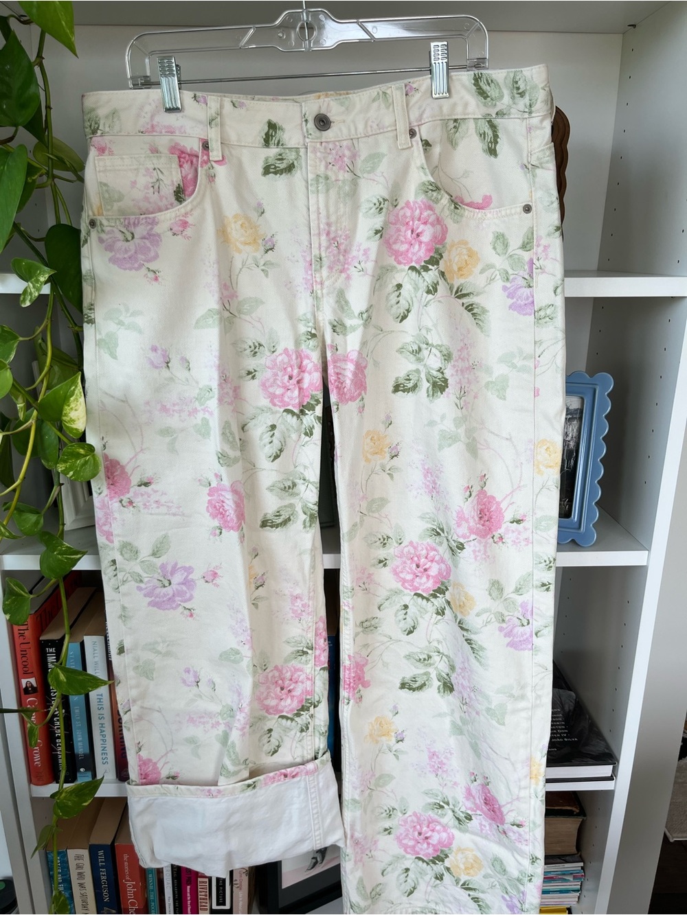 Zara Floral Mid-Rise Jeans Size 10